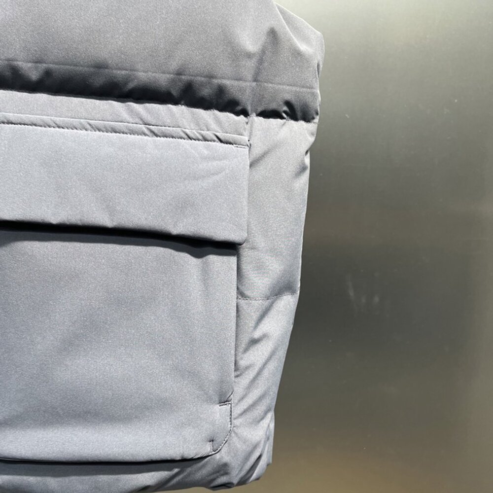 Gray Sleeveless Down Vest - MLB - Picture 5 of 9